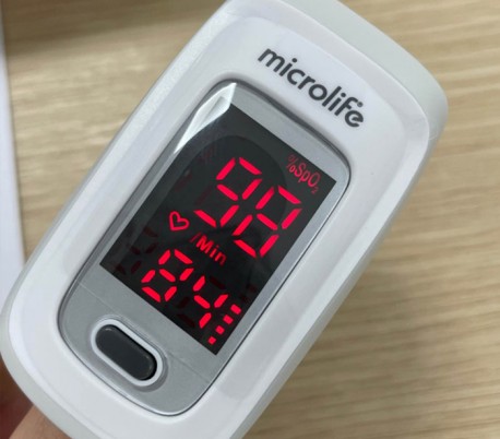 Microlife - OXY 200 Fingertip Pulse Oximeter