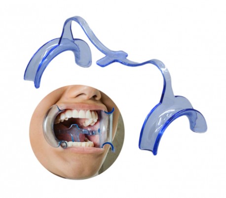 Saman Dandan - Intraoral Cheek Retractors with Tongue Guard