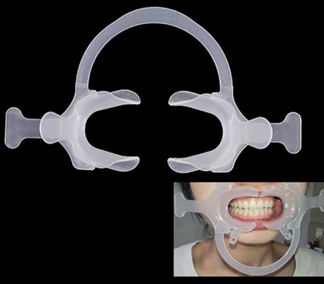 Matte C-Shape Cheek Retractor with Handle