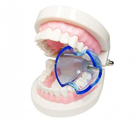 Saman Dandan - Posterior Cheek Retractor